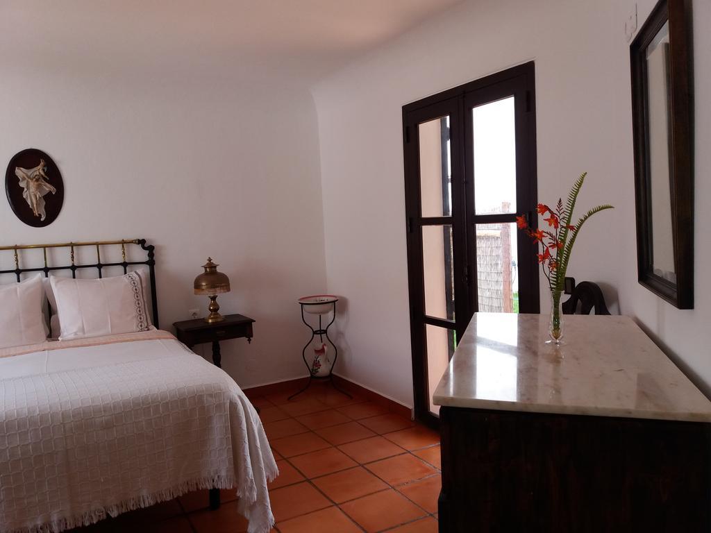וילה נובה דה מילפונטס Casa Das Hortencias By Alojamentos Vitinho - Vila Nova Milfontes מראה חיצוני תמונה