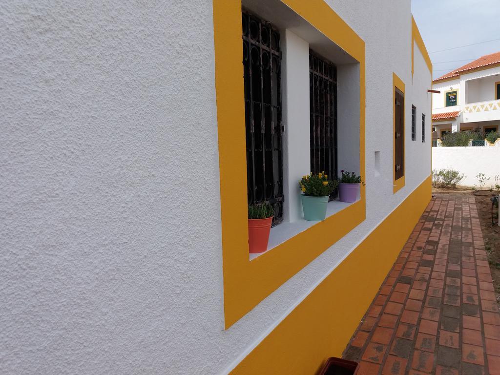 וילה נובה דה מילפונטס Casa Das Hortencias By Alojamentos Vitinho - Vila Nova Milfontes מראה חיצוני תמונה
